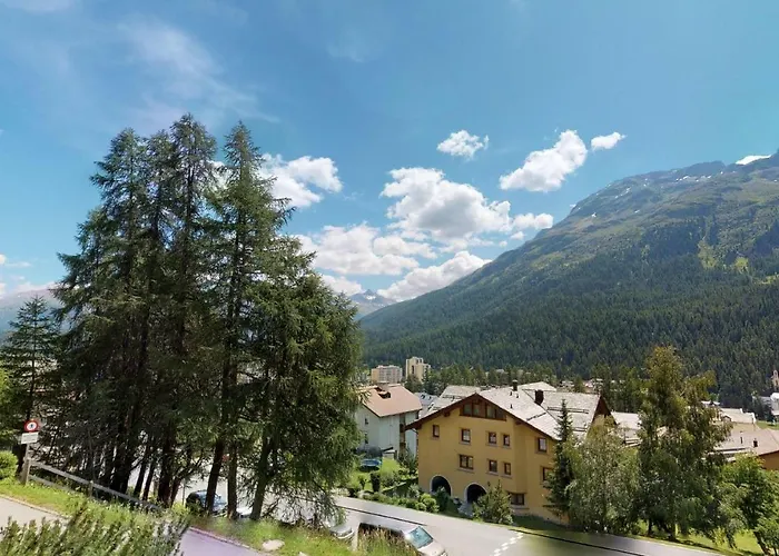 Giant 2 Апартаменты *